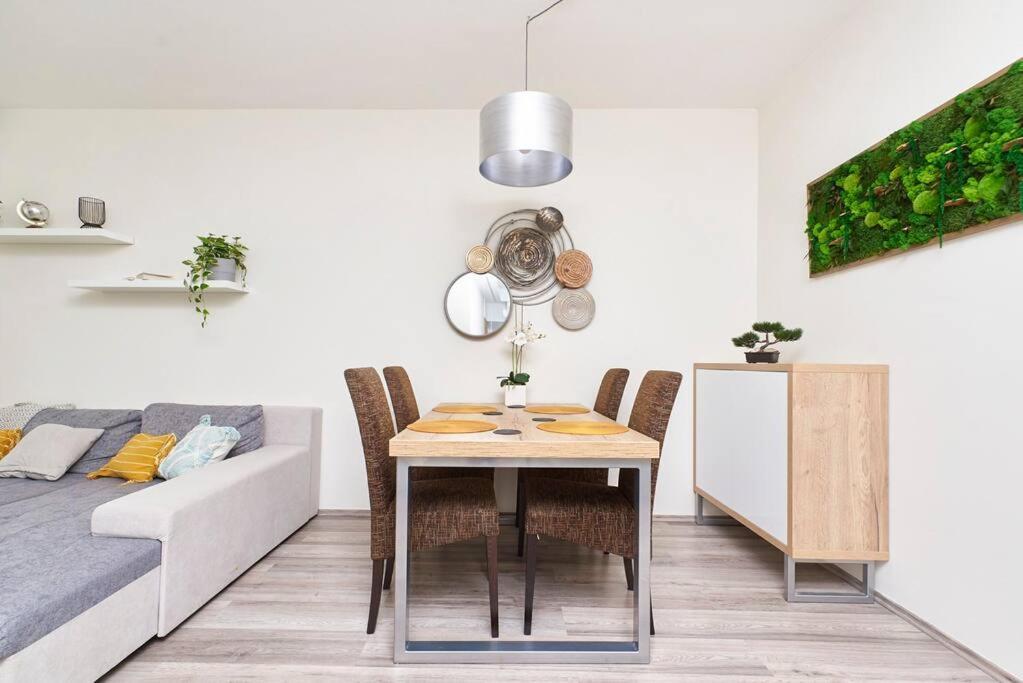 Bb23 New Flat Budapest
