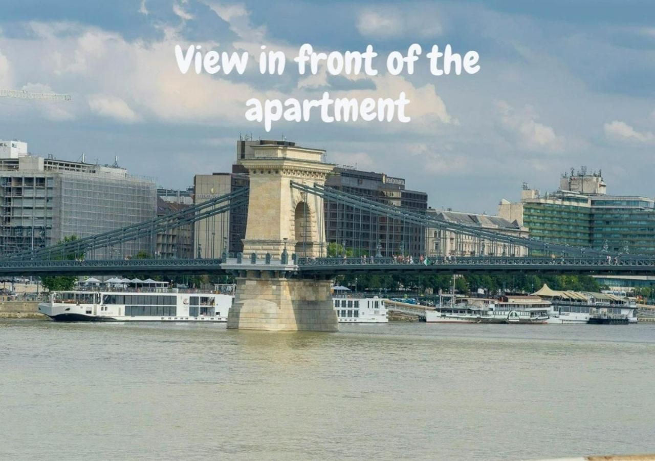 Lovely Designer With Stunning Parliament View