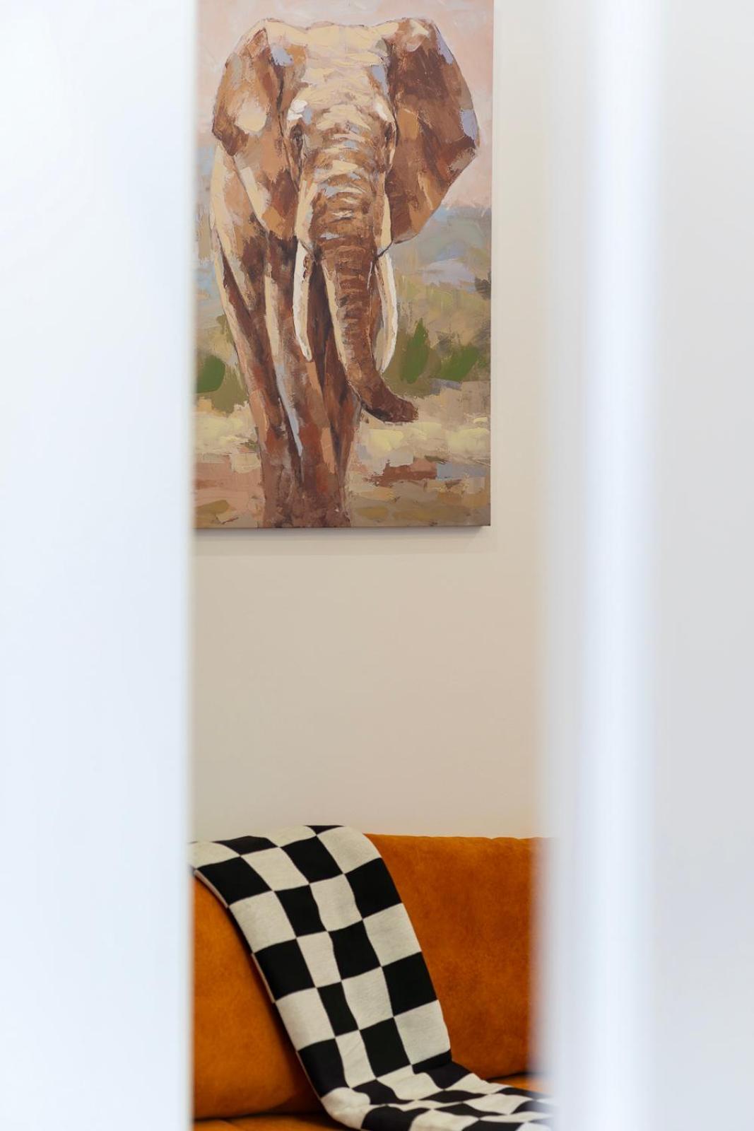 Lovely Designer With Stunning Parliament View Apartamento *