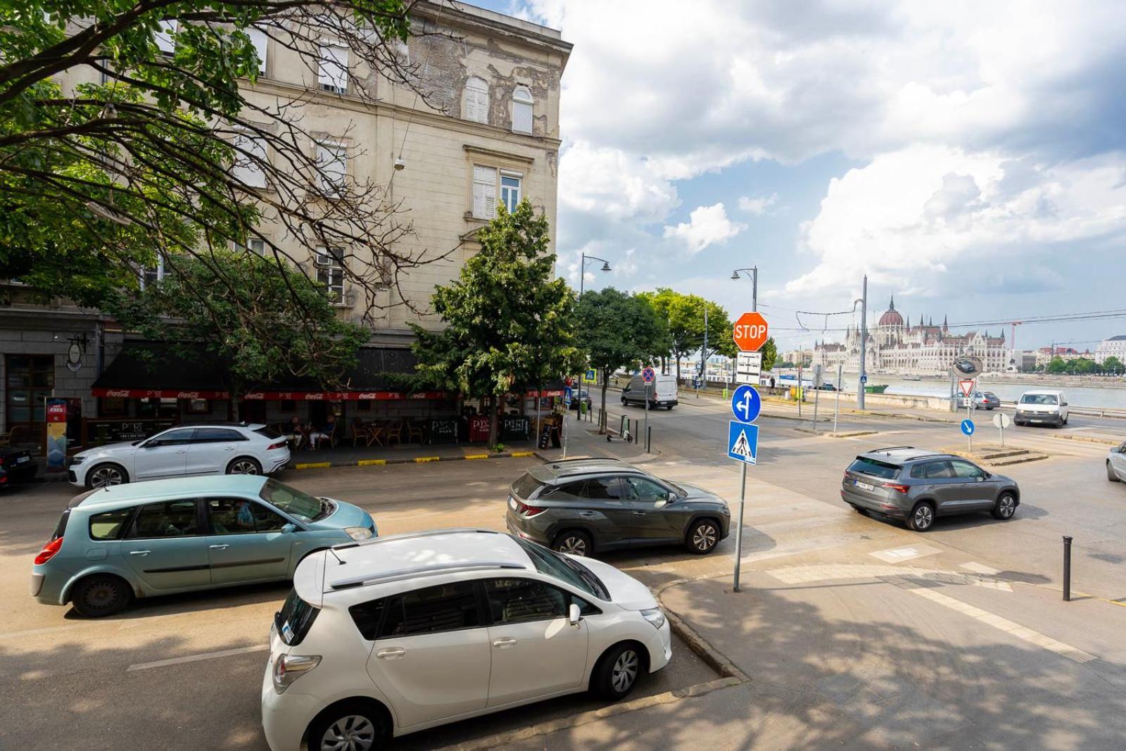 Apartamento Lovely Designer With Stunning Parliament View