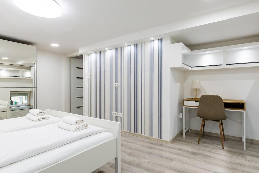 Venus - Broadway Ii Apartment