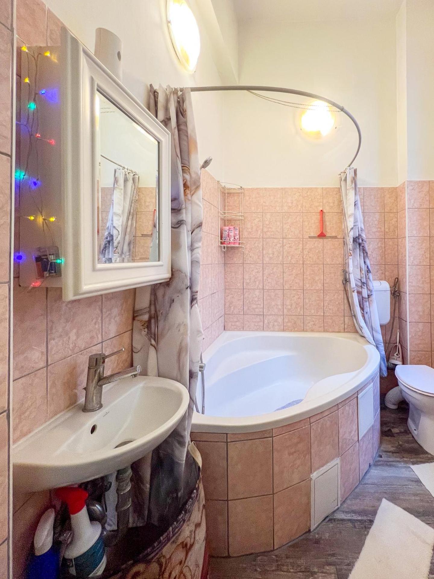Apartamento Akacfa *