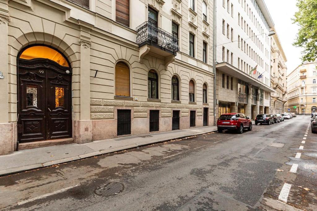 Nescaflat 3in1 First Apartman
