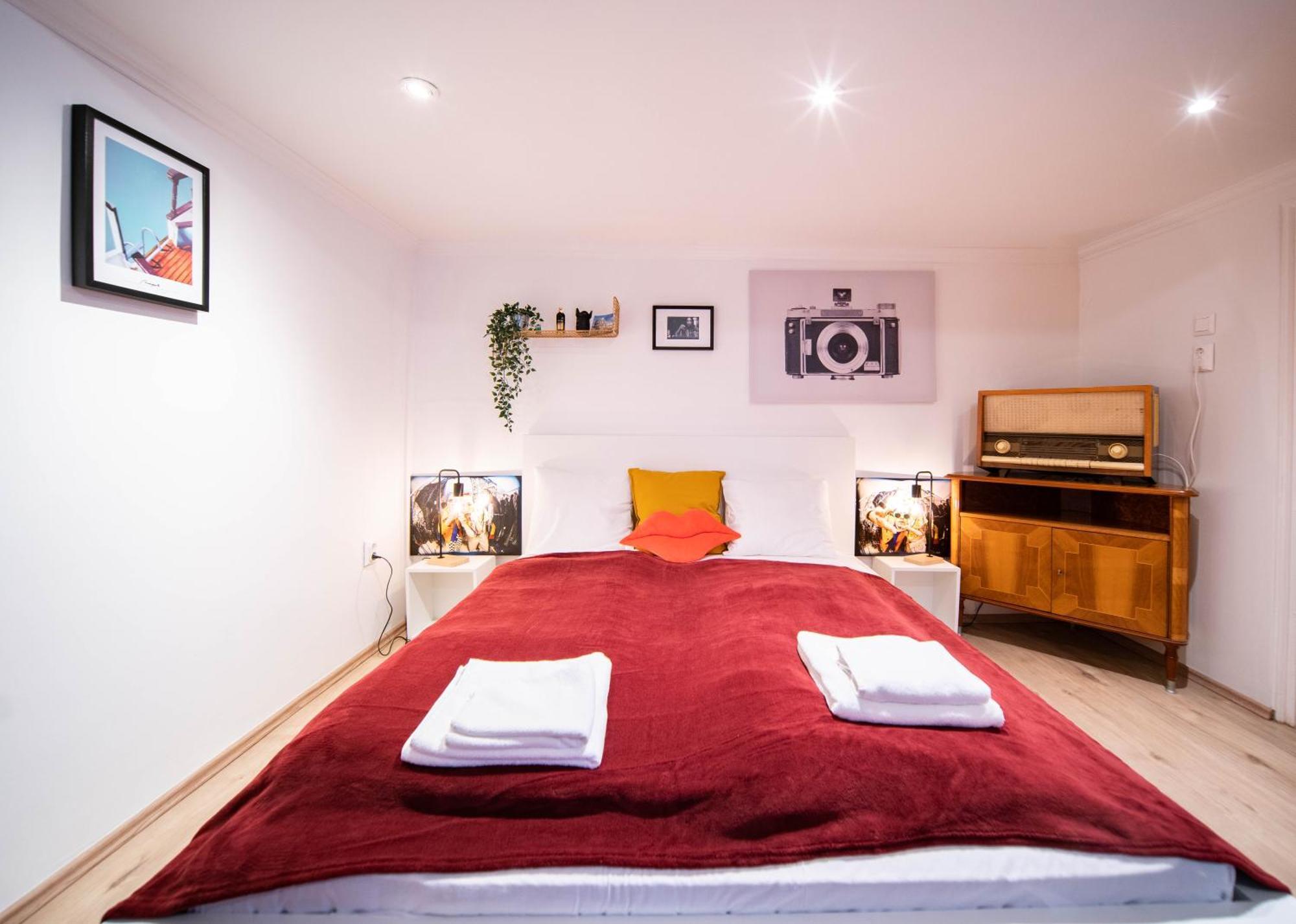 Vintage Apartment