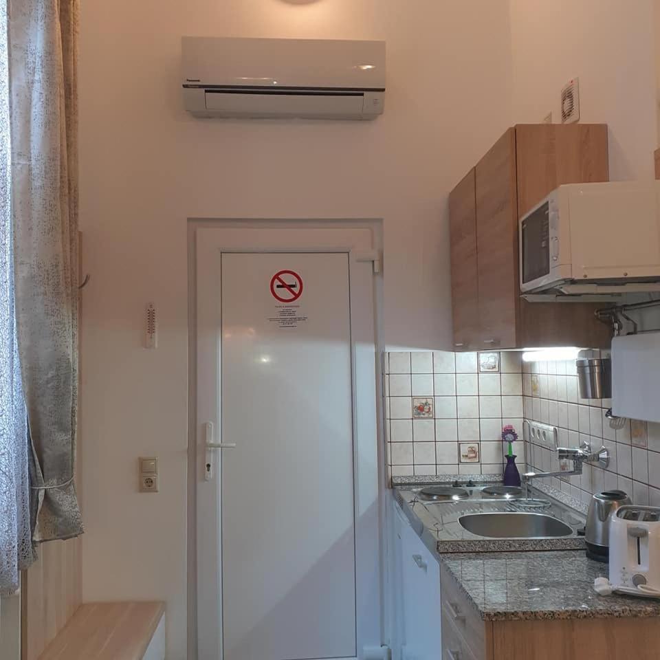 Apartamento Akacfa *