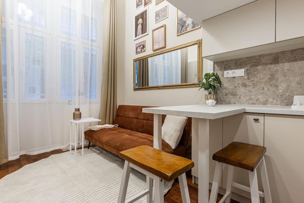 Nescaflat 3in1 First Apartman