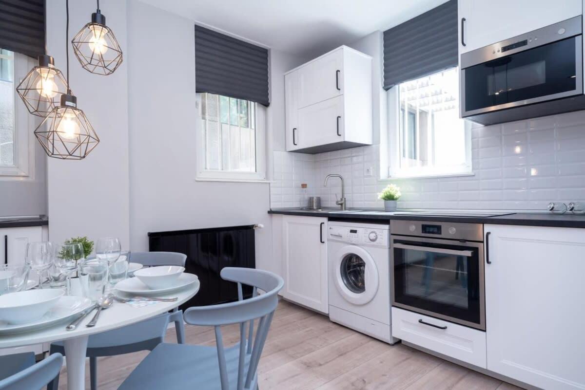 Super New With Air Conditioning Appartamento Budapest