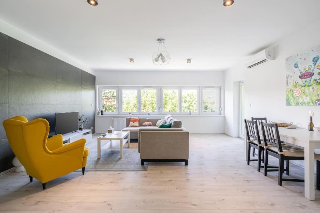 Earthy Elegance Apartamento *
