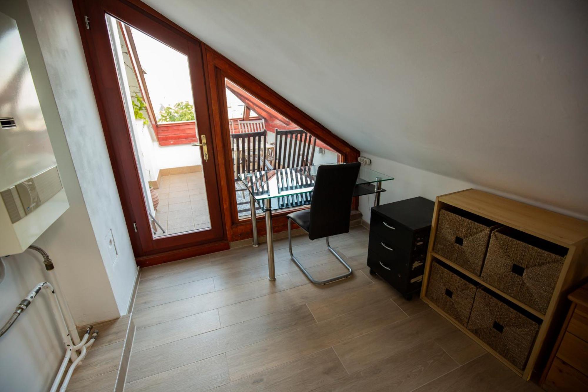 Huge 2 Bedroom Flat With Stunning View - Close To Sziget * Budapešť