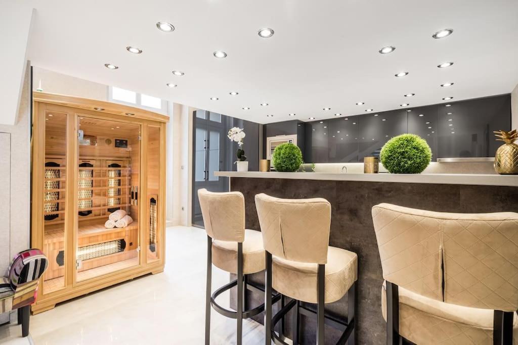 Appartamento Luxurious 3-bedroom In The Center Budapest