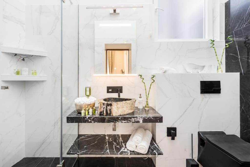 Luxurious 3-bedroom In The Center Appartement Boedapest
