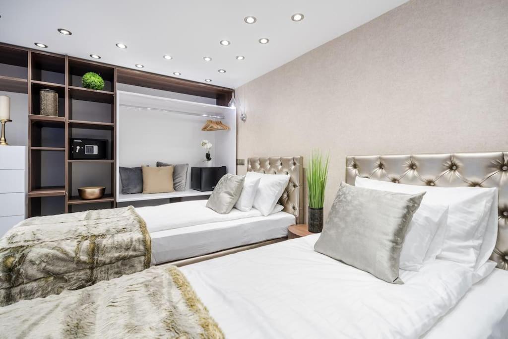 Luxurious 3-bedroom In The Center * Budapest