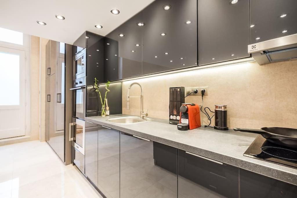 Appartamento Luxurious 3-bedroom In The Center Budapest
