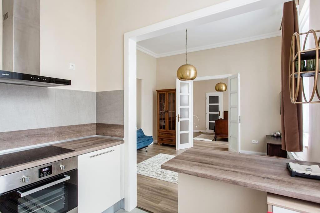 Apartment Hilltop Garden Budapest