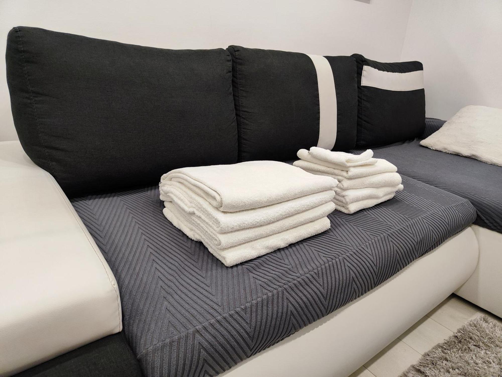 Lejlighed Isabella Apartment, 80m2 With Ac