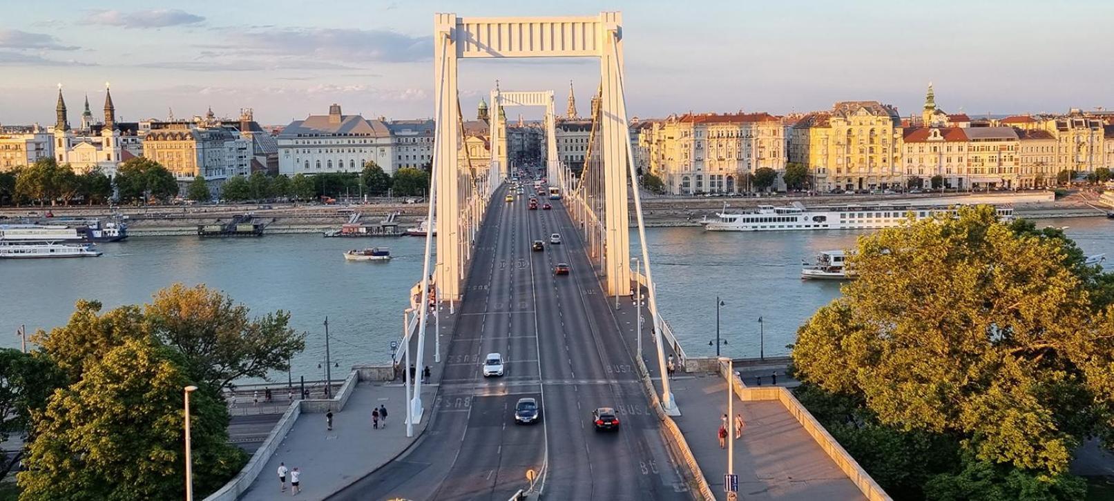 Miller Street * Budapest