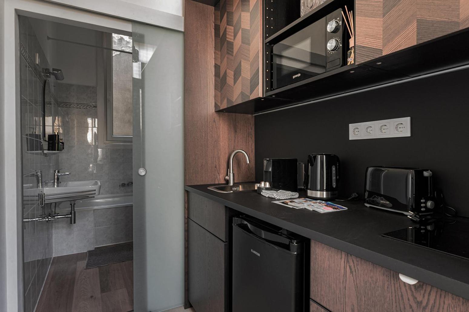 Miller Street Apartment *
