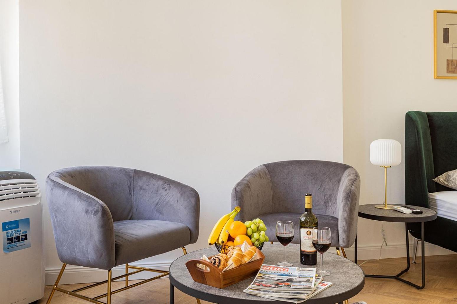 Miller Street Apartment *