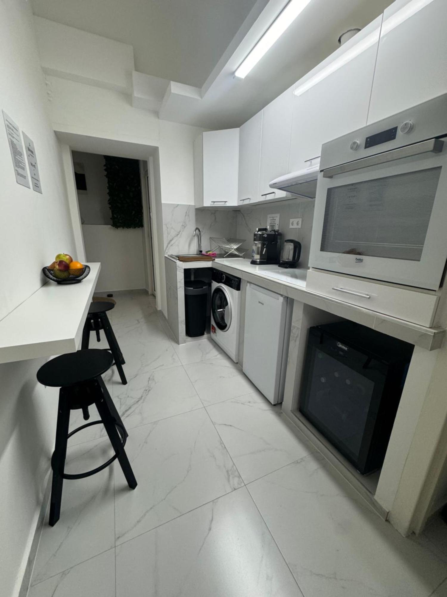 Apartmán New Downtown With Hydromassage Shower, Terrace & Ac Budapest