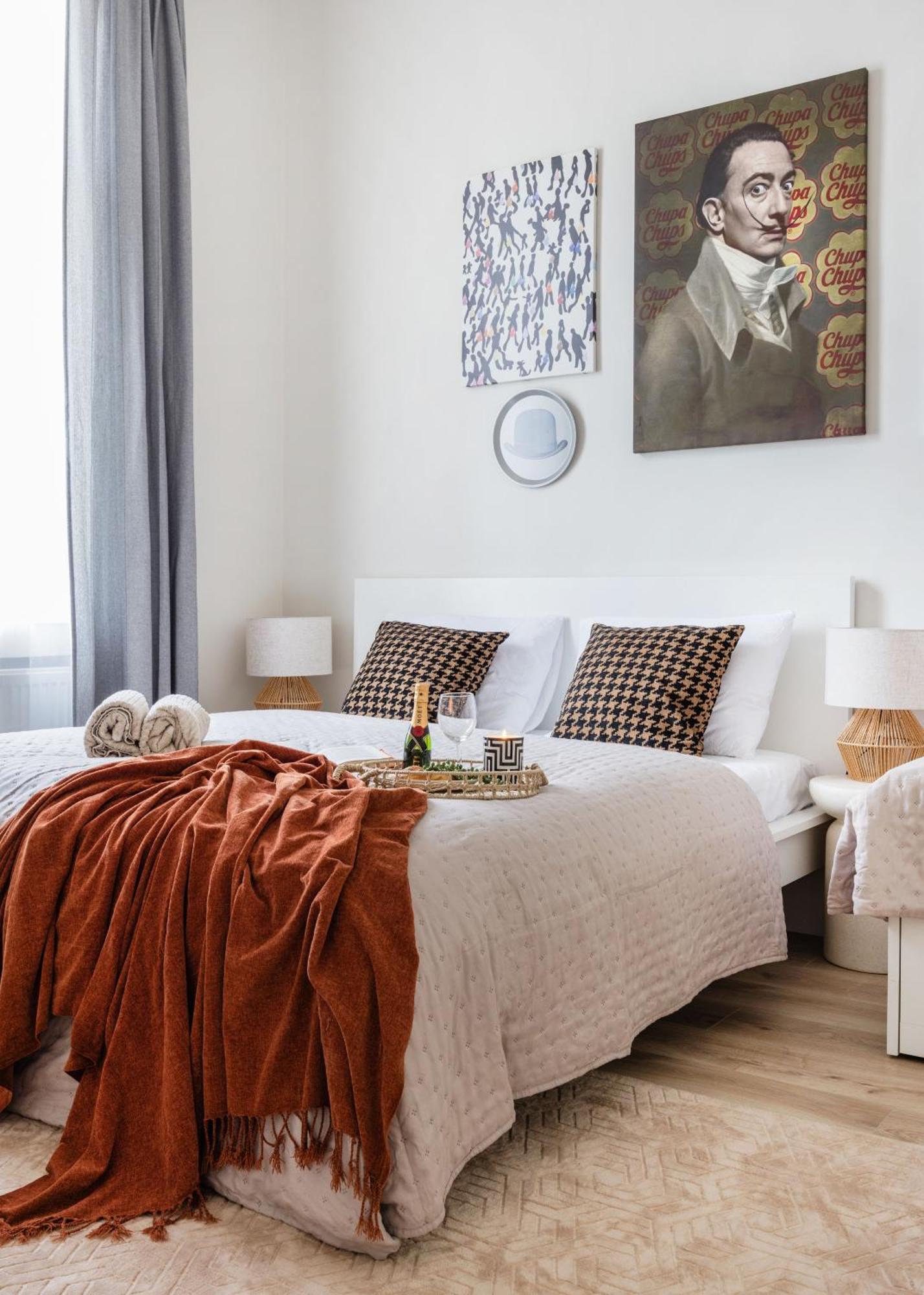 Oasis - Modern Charm, Timeless Comfort Budapest