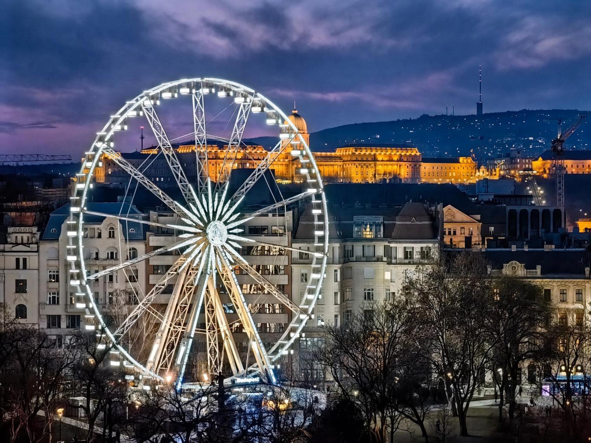 Huge Warm Luxury * Budapešť