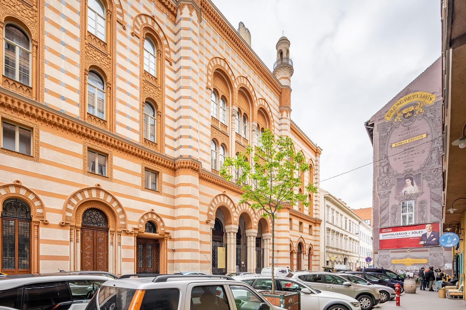 Huge Warm Luxury Budapešť