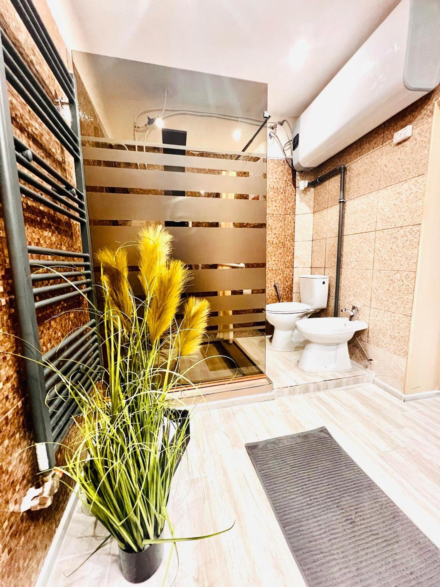 Huge Warm Luxury Apartmán *