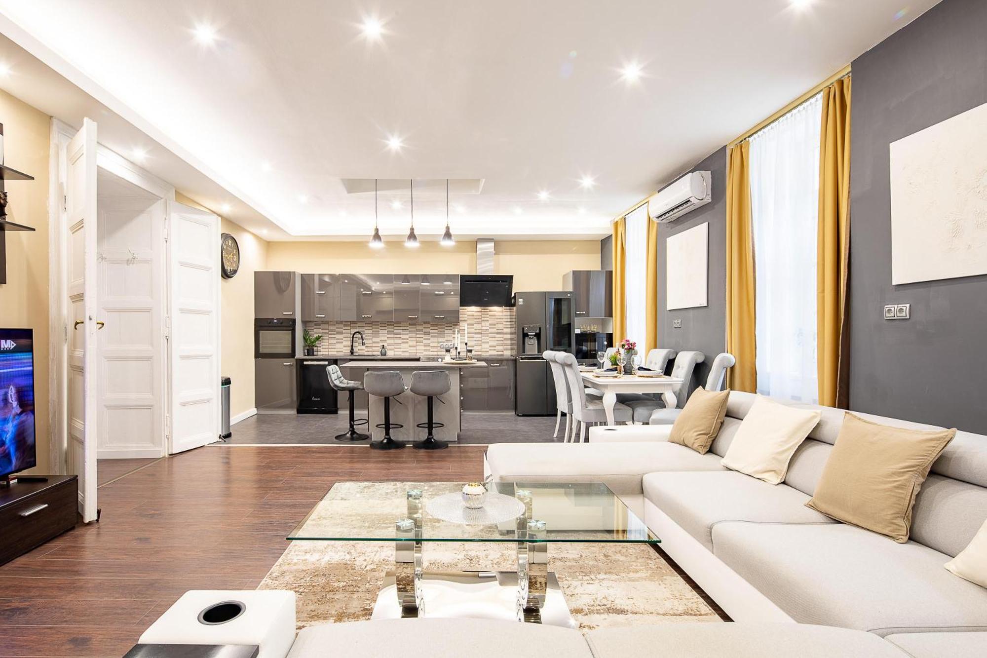 Huge Warm Luxury *