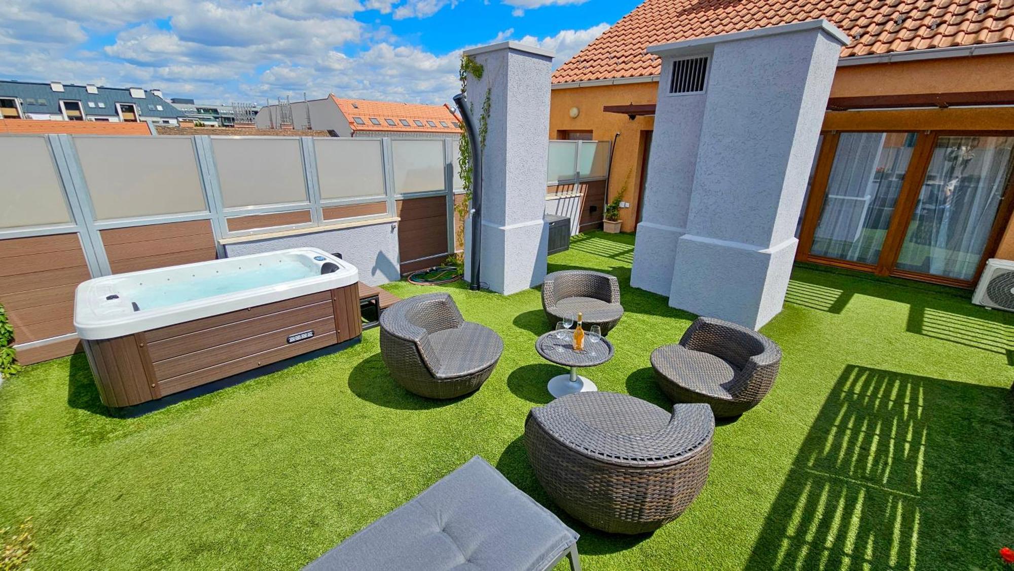 Jacuzzi Tuscany Terrace Free Parking Apartamento Budapest