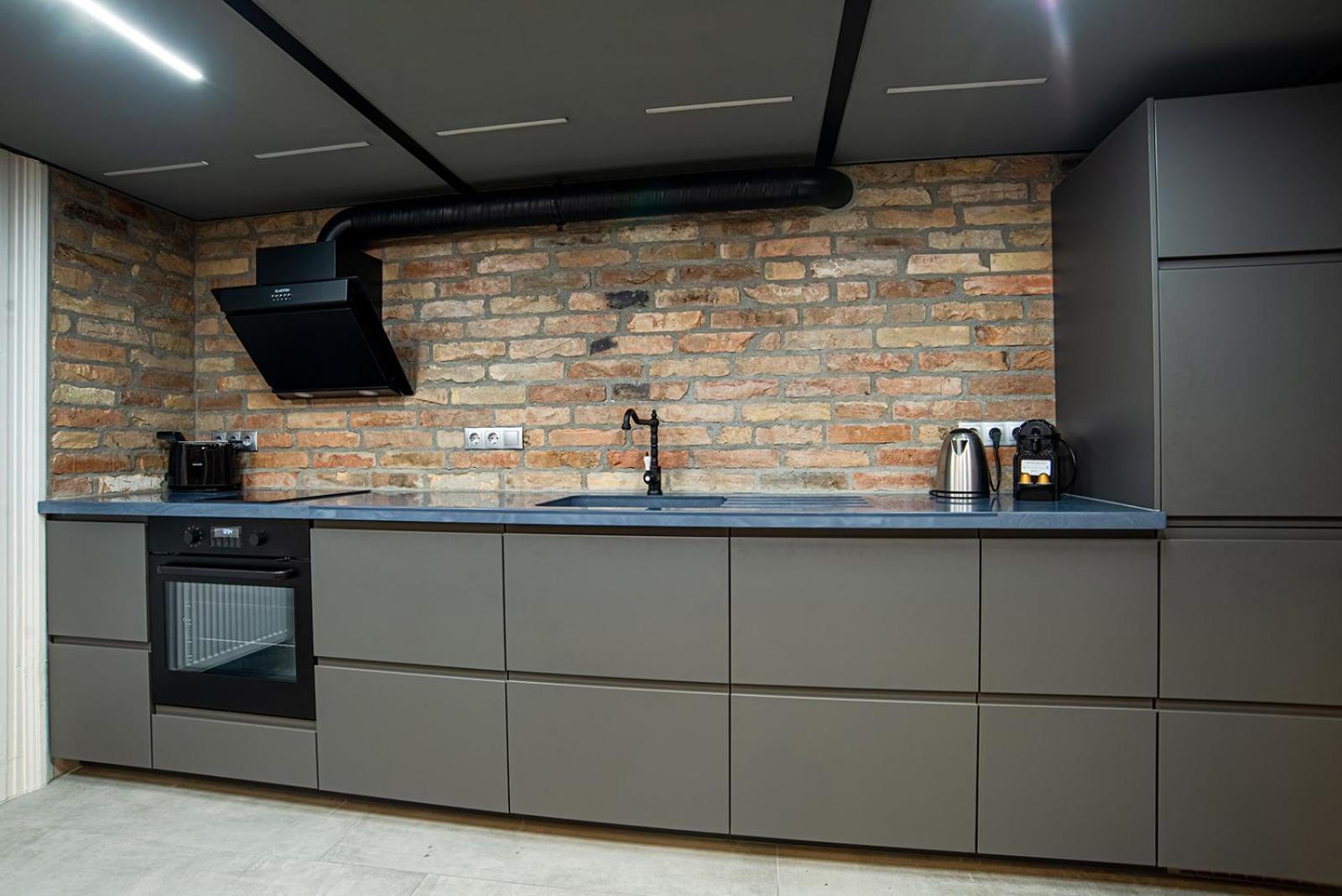 K35 Industrial Loft - Modern Loft In The Heart Of