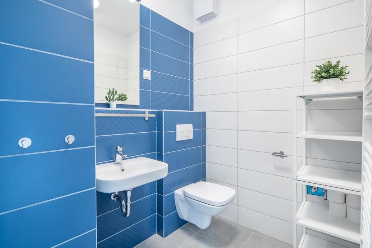 Fresh & Modern - With 2 Balconies * Budapest