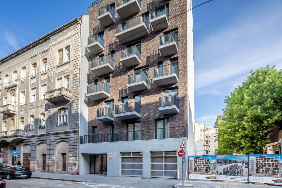 Fresh & Modern - With 2 Balconies Apartamento Budapest
