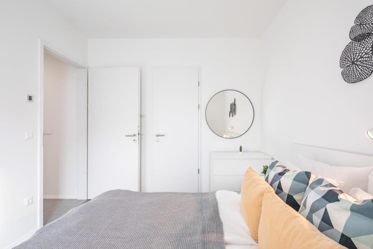 Fresh & Modern - With 2 Balconies Lägenhet