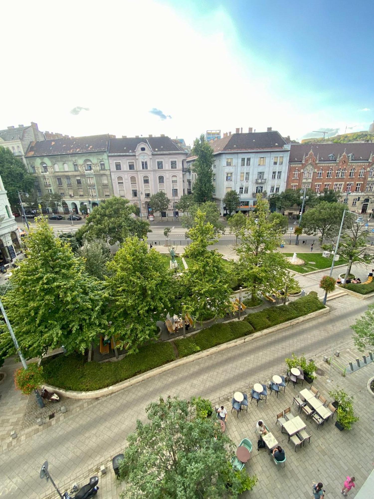 B32 Gellért *