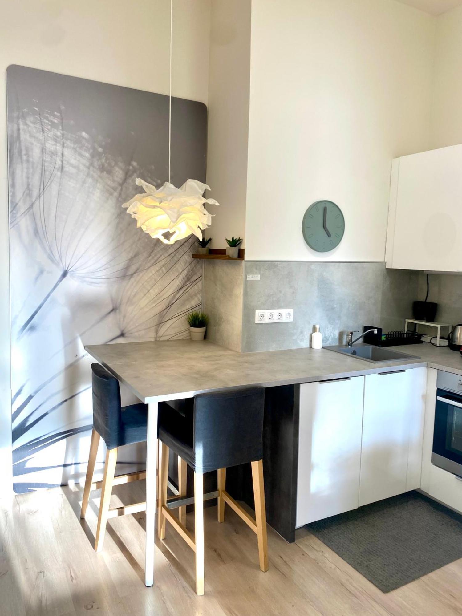 B32 Gellért Apartamento *