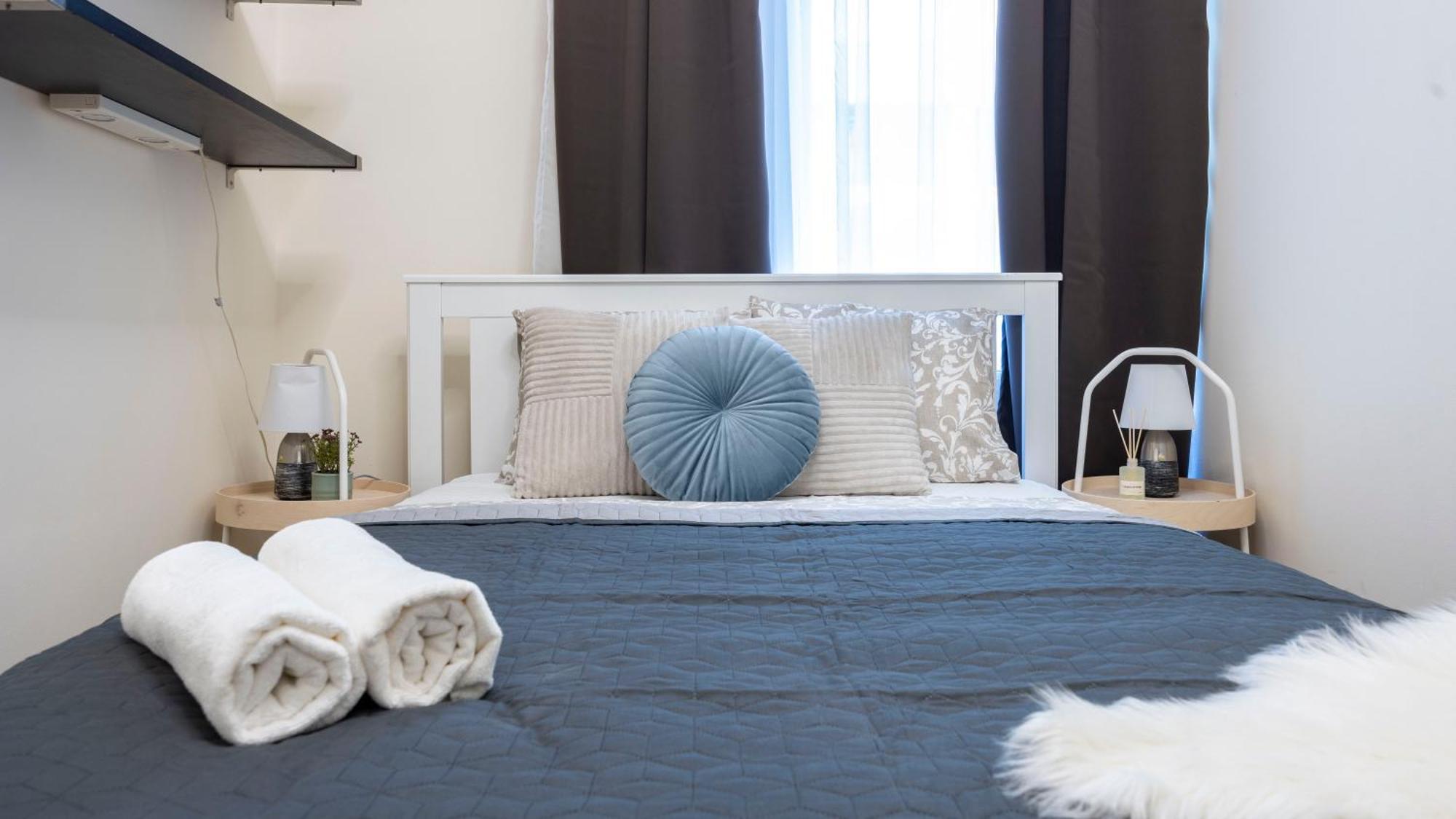 Prime Location & Cozy 3bedrm Apartamento *