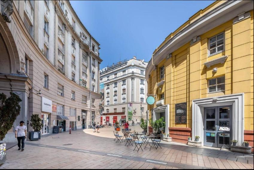 2br & 2balcony By Nw * Budapest