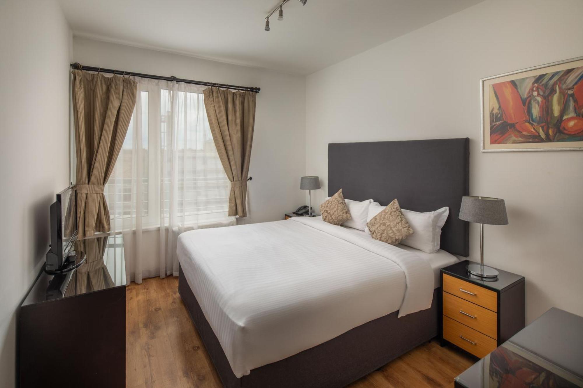 Escala & Hotell 4*