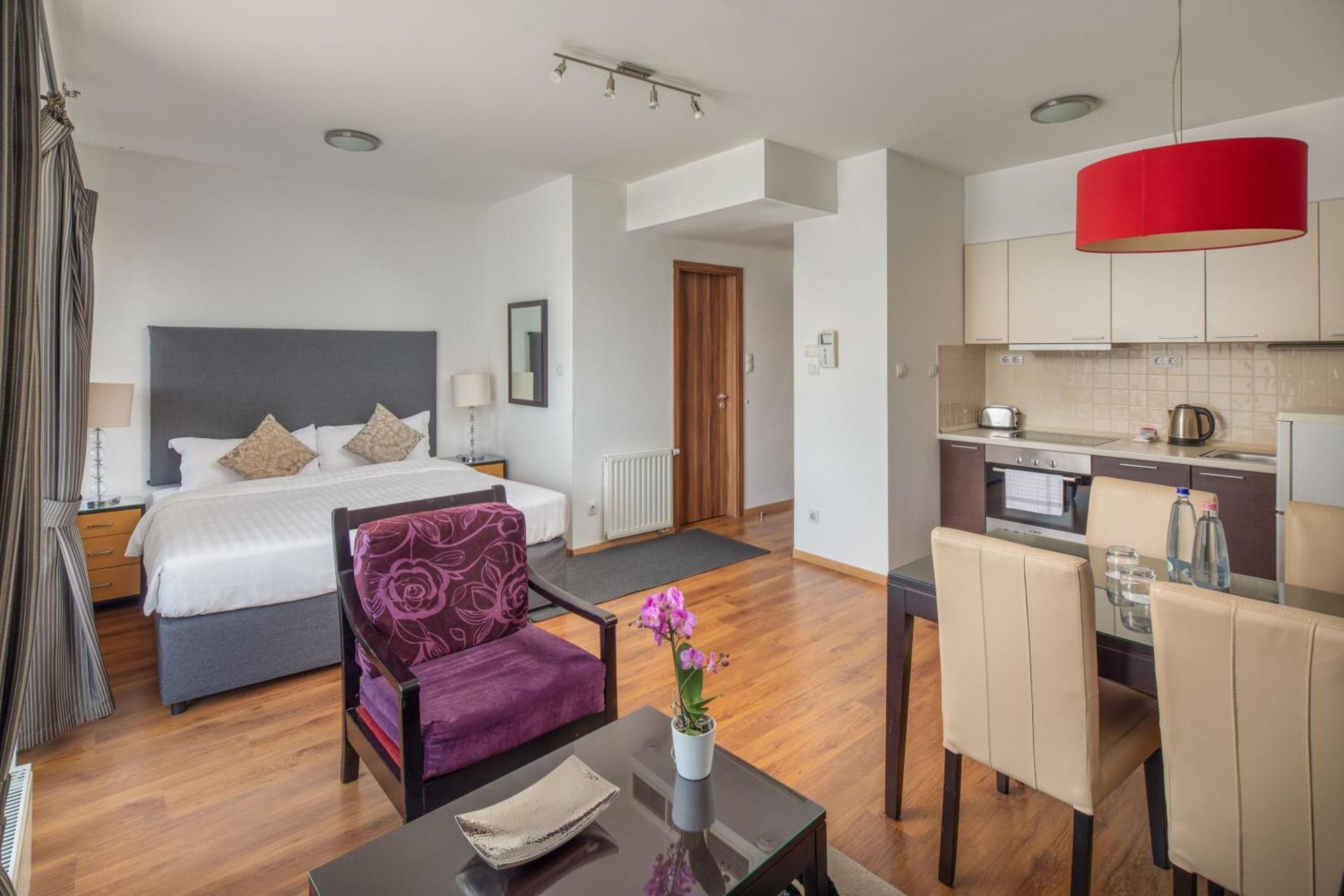 Escala & Hotel Budapest