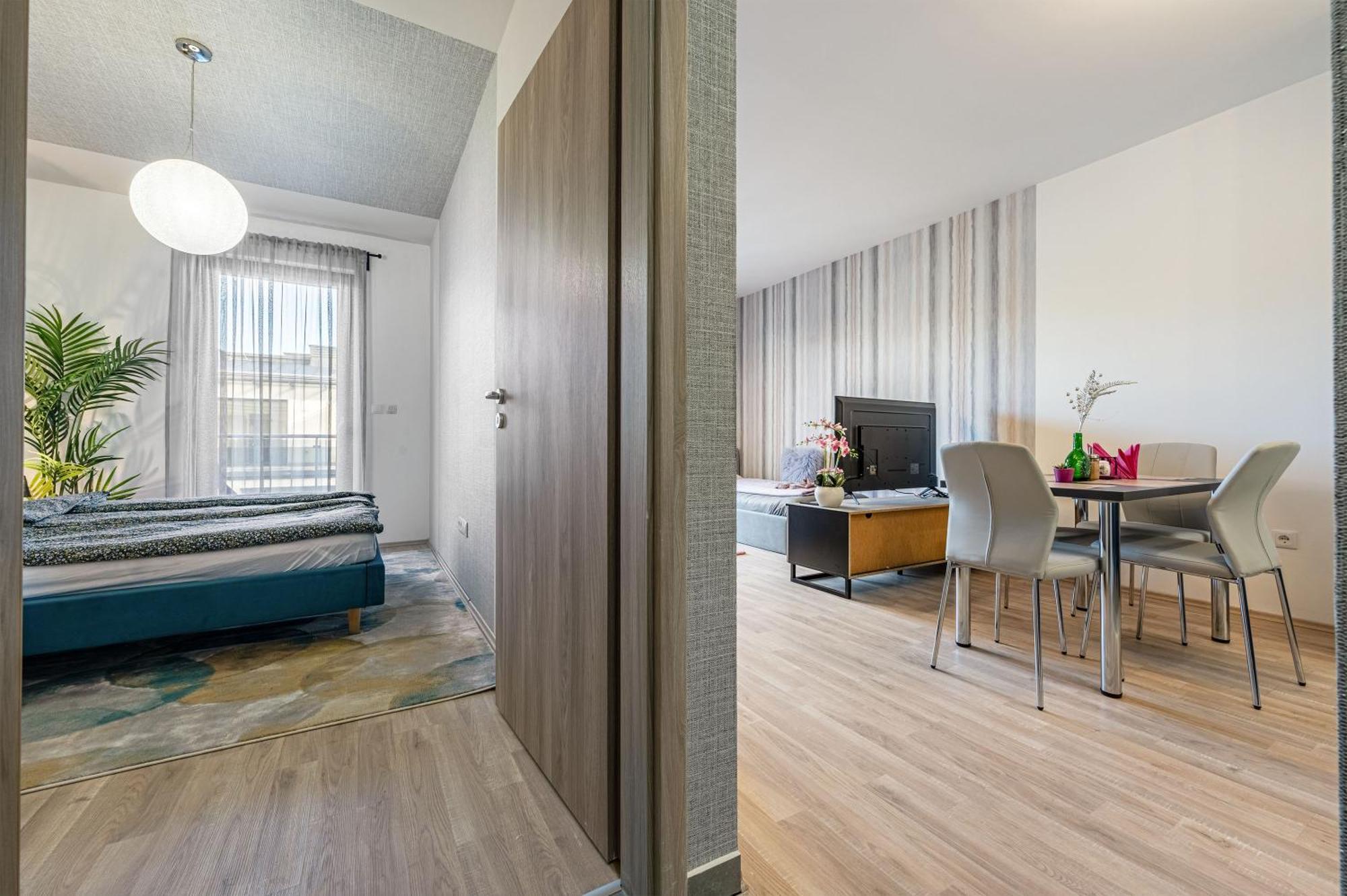 Apartmán With Garage And Balcony In Center *