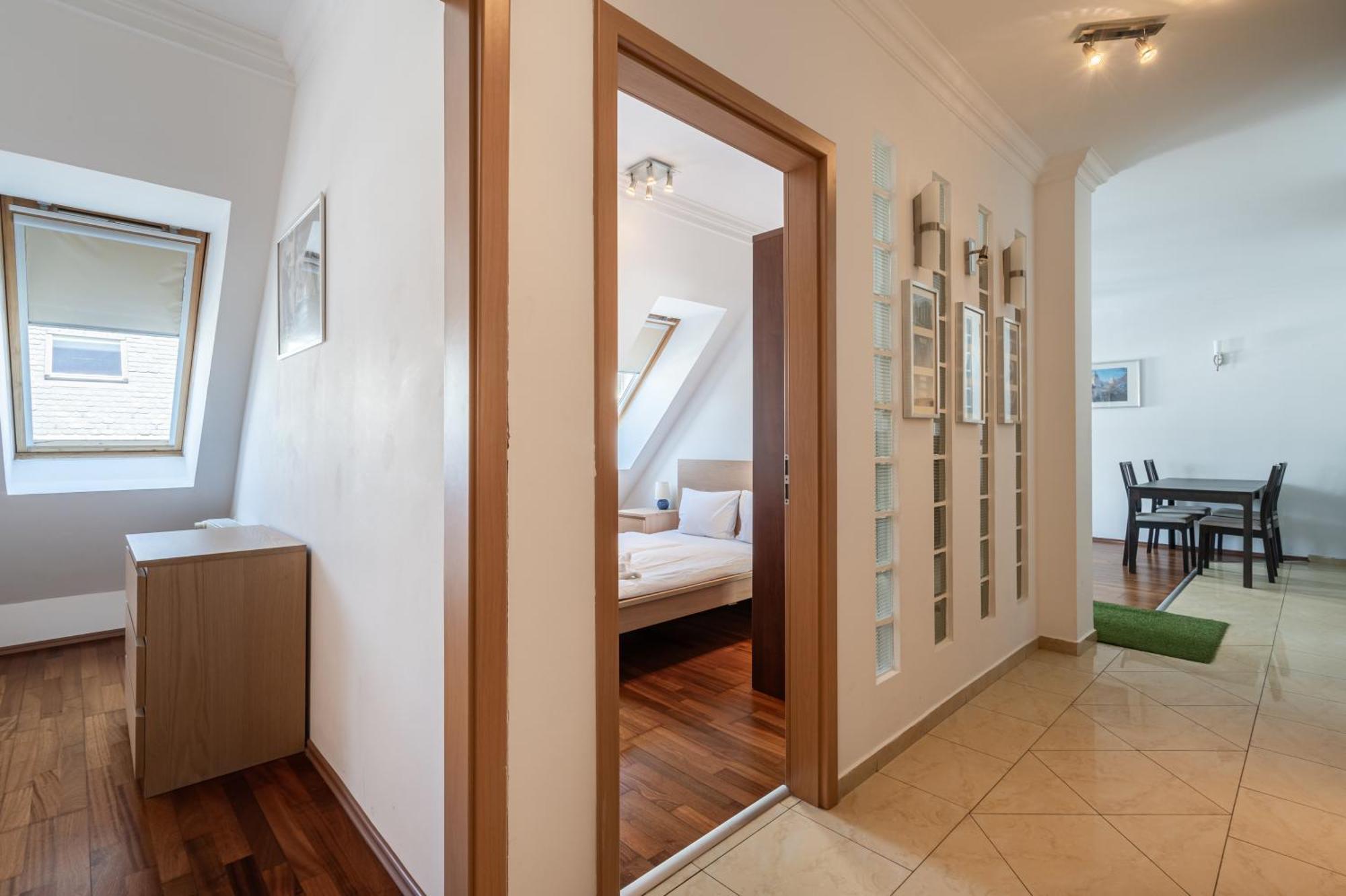 Whistle Living Apartamento *