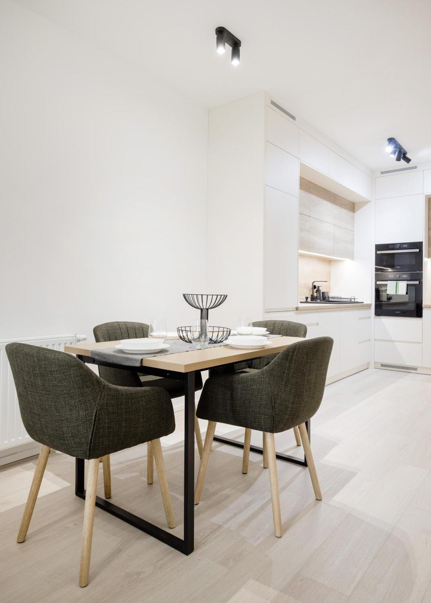 Modern With Balcony And Parking Budapest