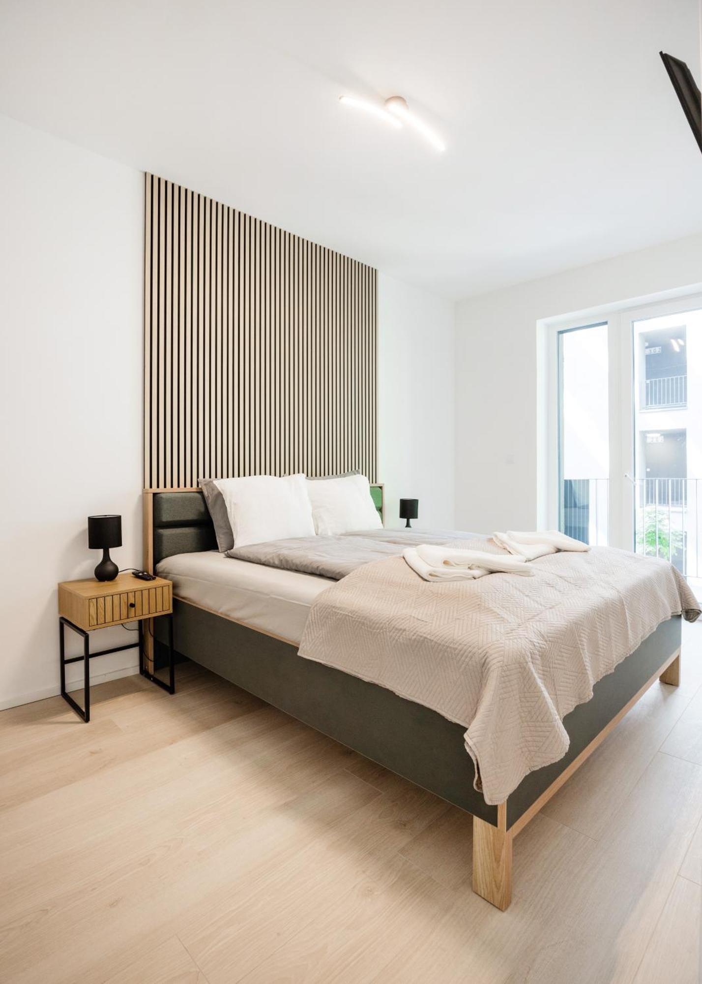 Modern With Balcony And Parking *