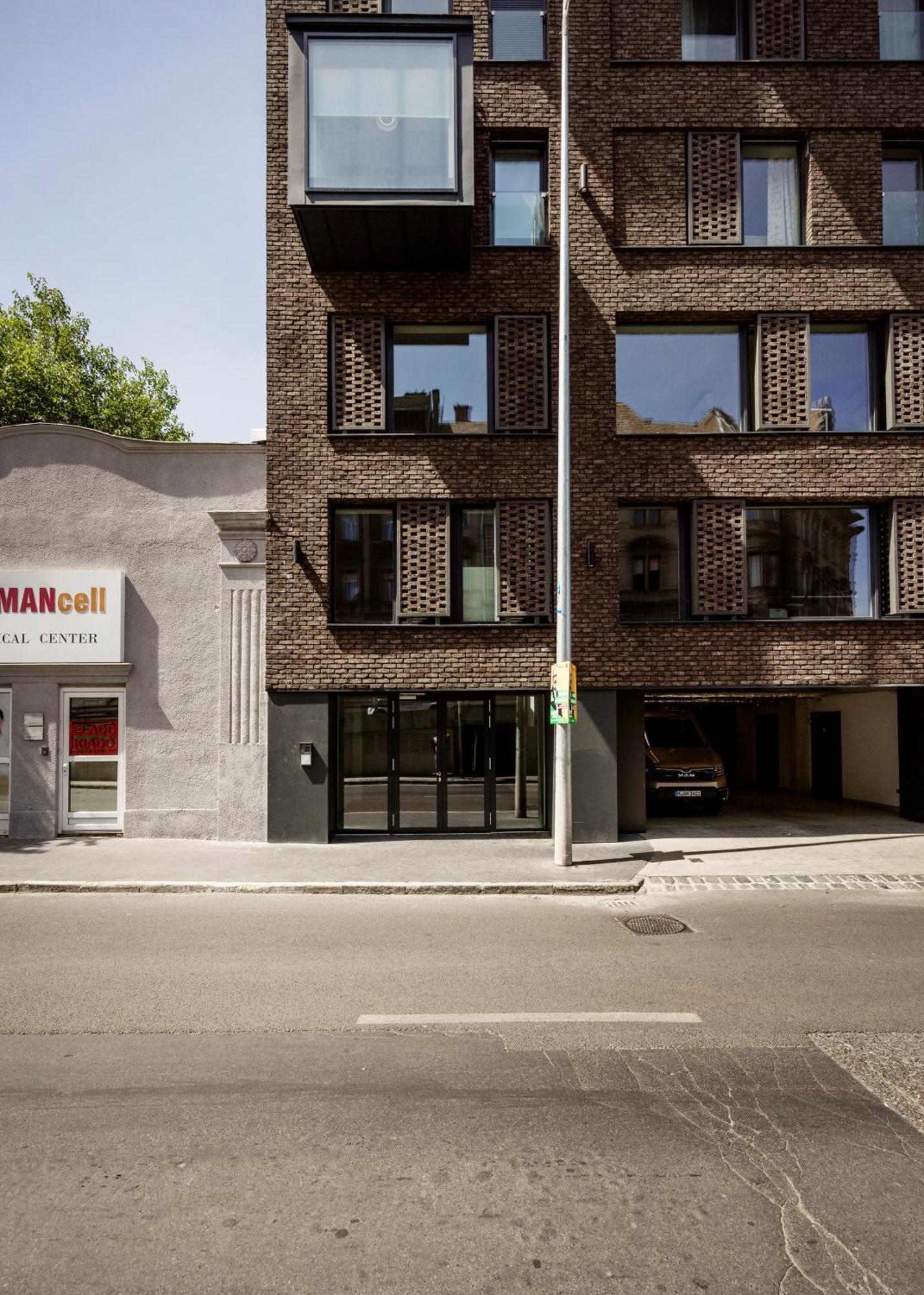 Modern With Balcony And Parking Apartman Budapest