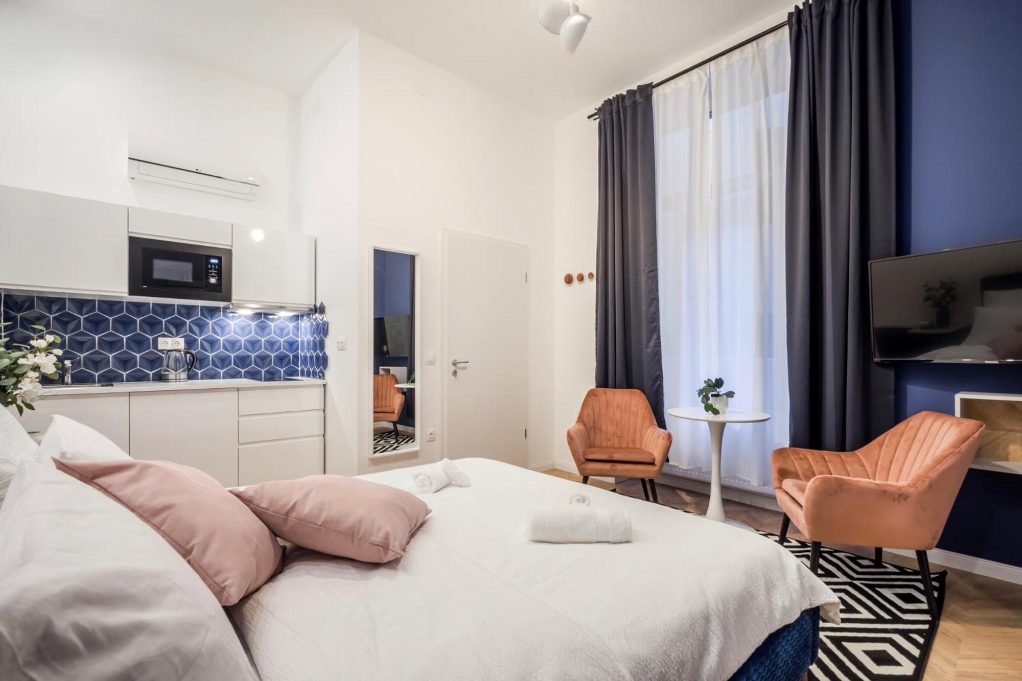 D58 - Grand Boulevard Royal - Location By Bqa * Budapest