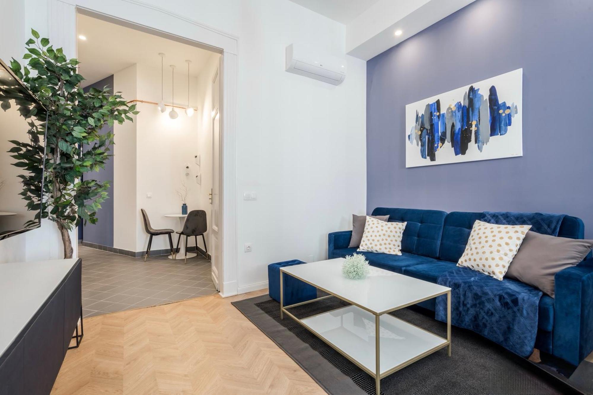 D58 - Grand Boulevard Royal - Location By Bqa Budapest