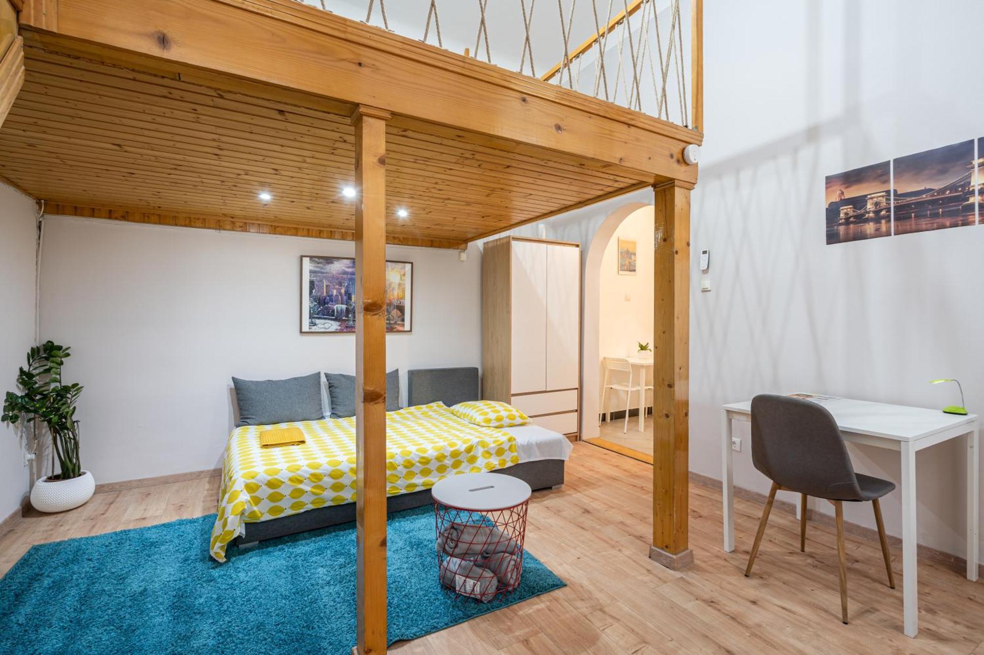 Apartamento Affordable Heroes' Square *
