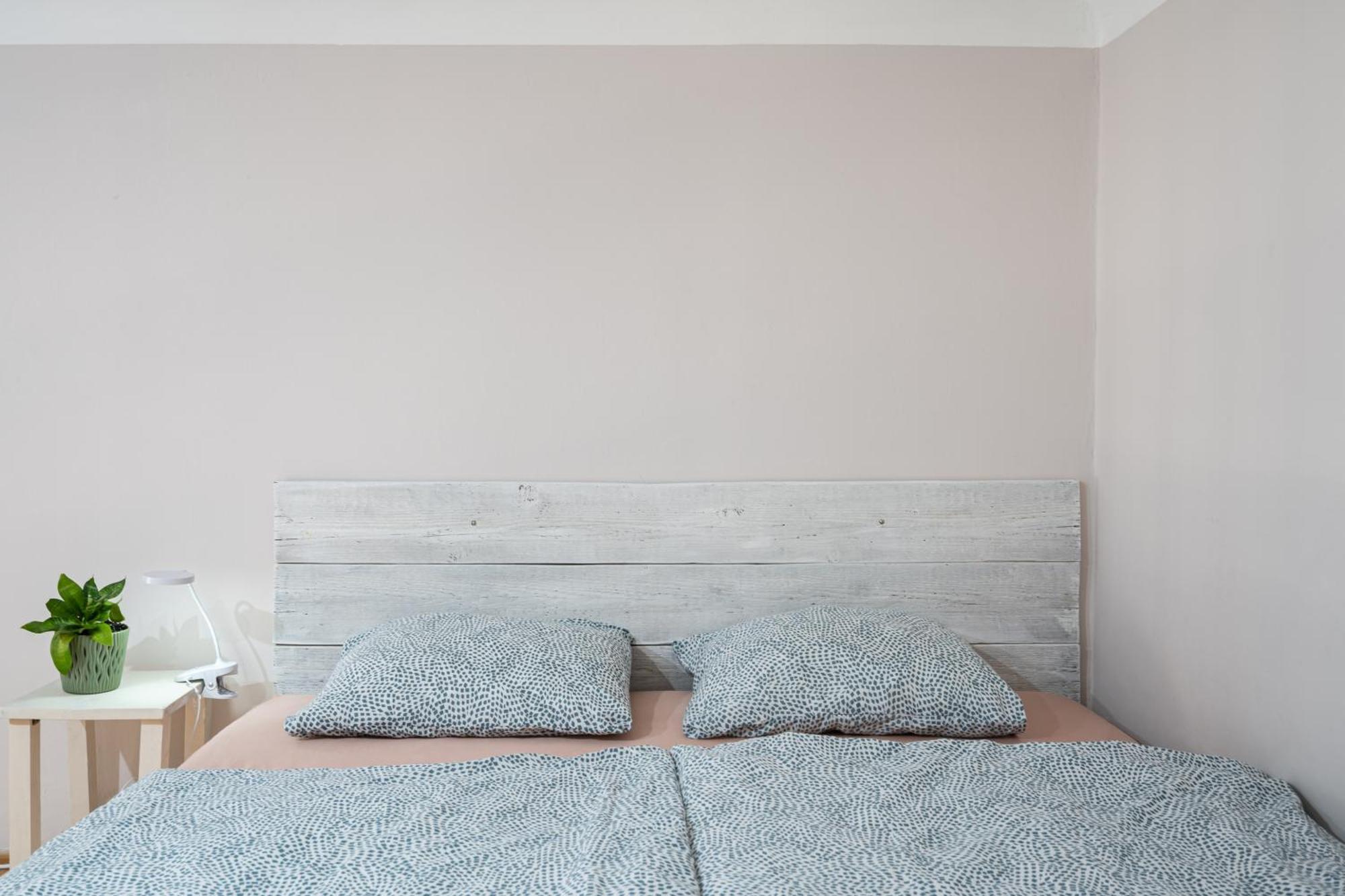 Affordable Heroes' Square Apartamento *