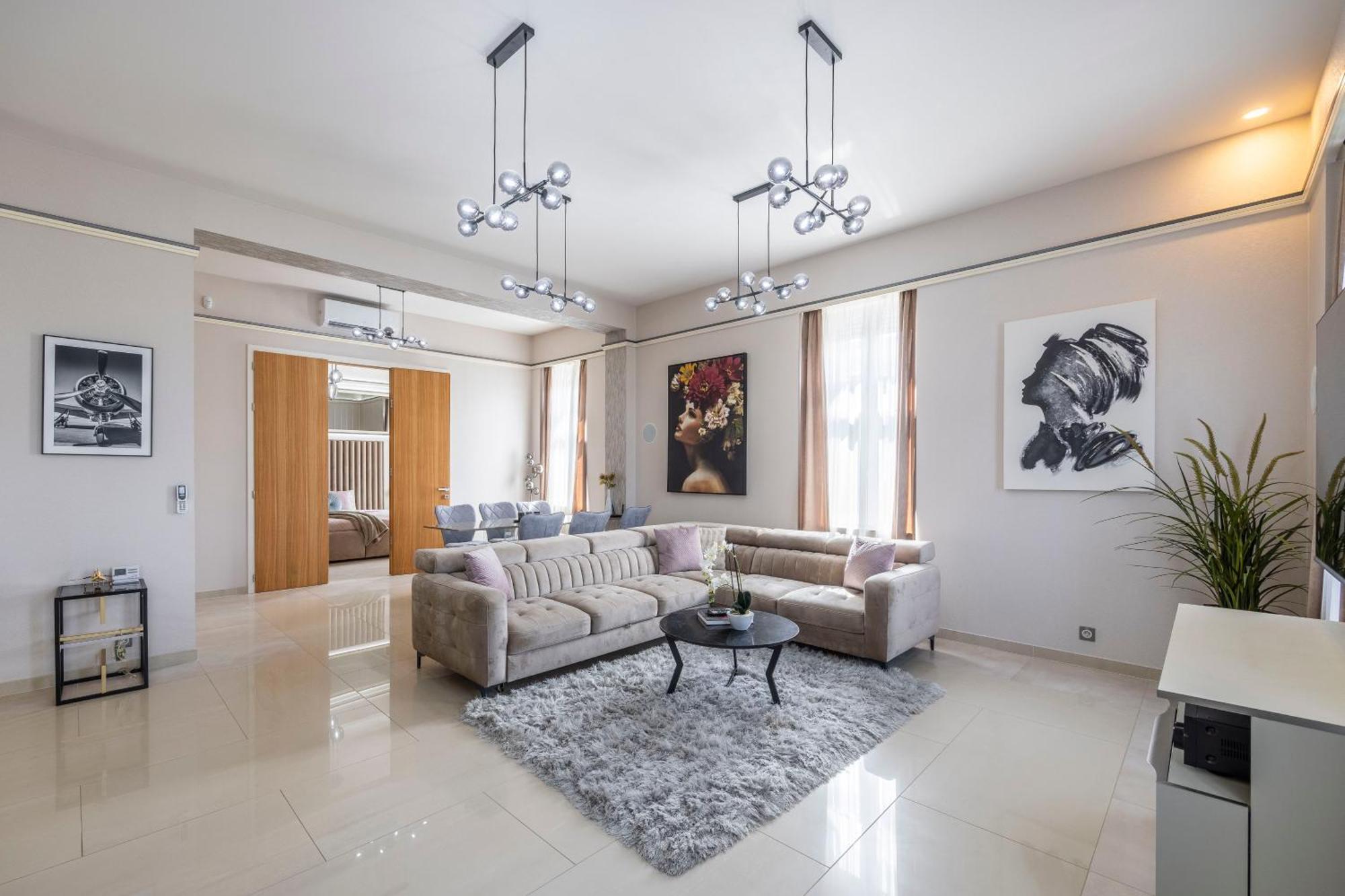 High-end Luxurious Royal In The Heart Of Lägenhet *