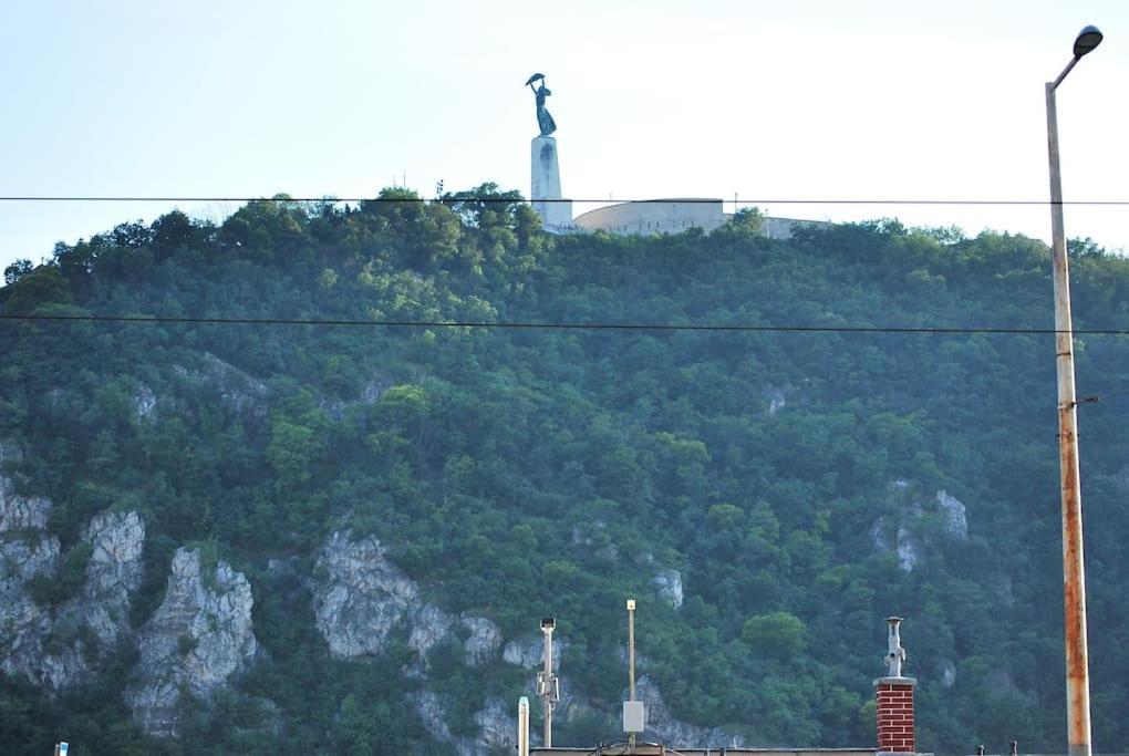 Riverside Center, 5th District * Budapest